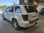 Used Instrument Panel Air Bag Fits: 2006 Jeep Grand Cherokee Passenger Dash Grad. Fixed Price $75.00.